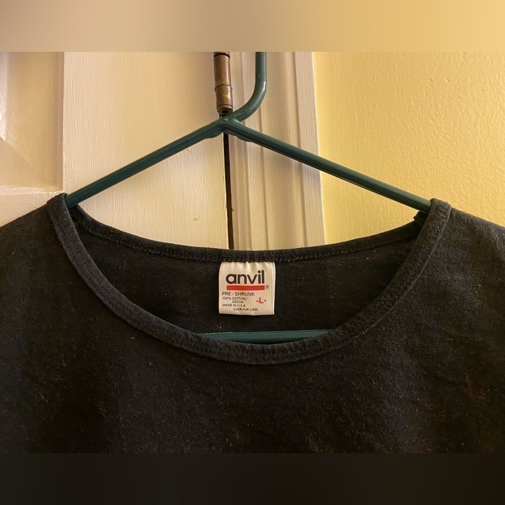 3 for $15 💜 𝅺levi’s Womens Juniors Vintage Black Crop T-Shirt - Picture 3 of 5